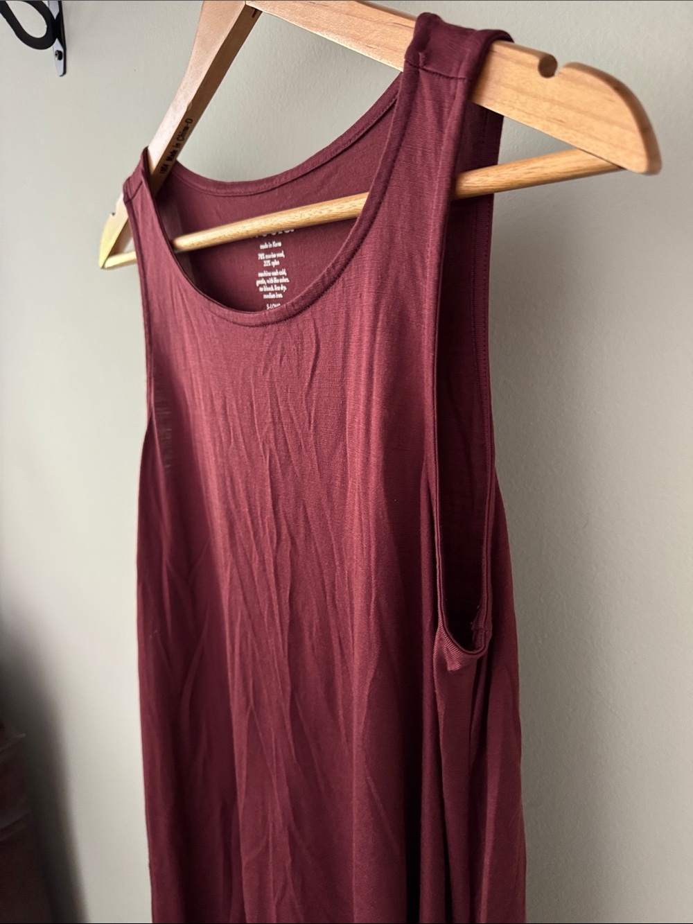 Wool& Camellia merino wool Sleeveless Midi Dress in Burgundy - size small-tall. - Picture 4 of 6